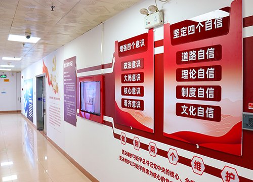 强化标杆引领，推进阵地建设